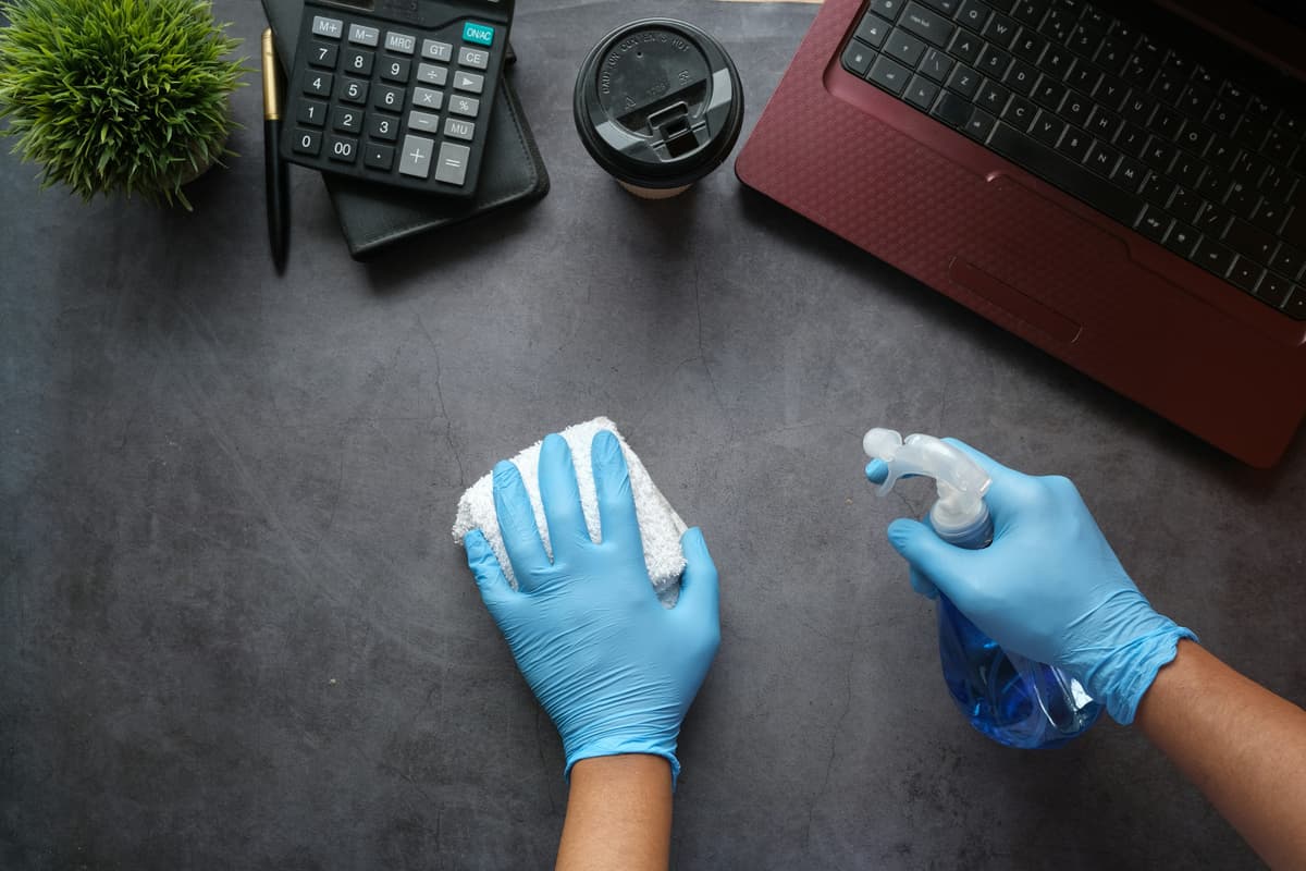 Office cleaning in Luton